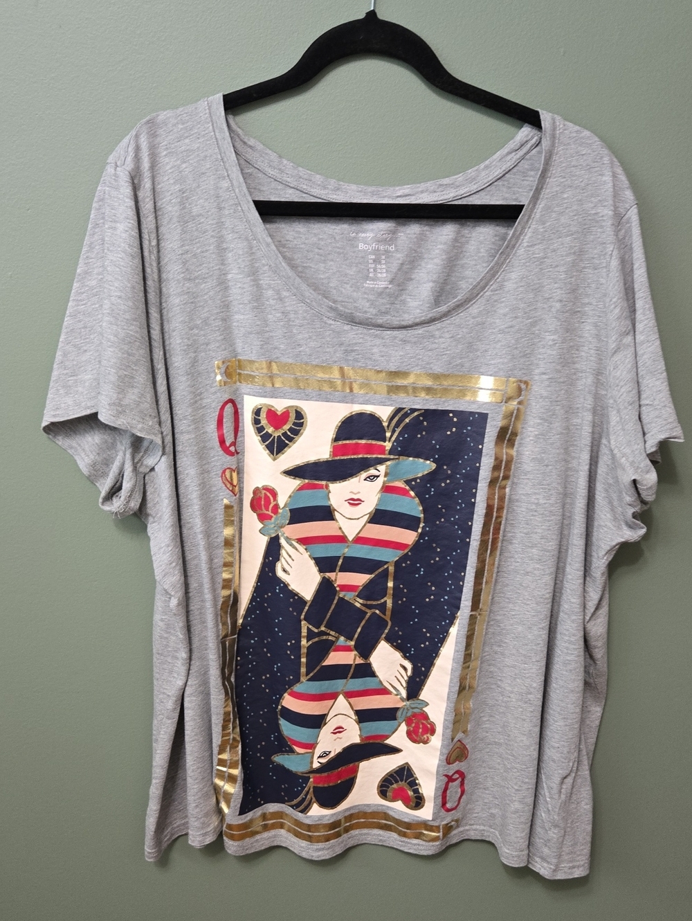 Grey Graphic Boyfriend Playing Card Queen Tee with Gold Accent Sz3x